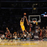 nba科比绝杀,NBA赛场上的传奇瞬间